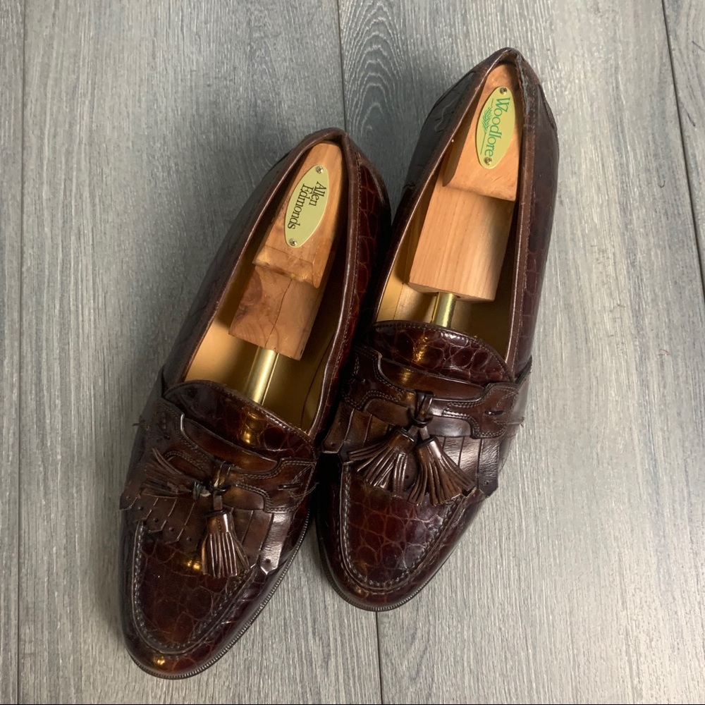 BROWN JOHNSON & MURPHY SLIP-ON SHOES